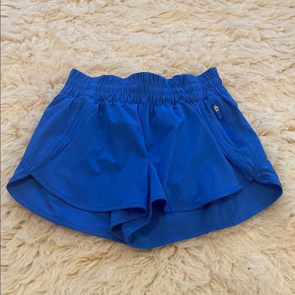 Lululemon tracker short, size 6, 4” inseam blue